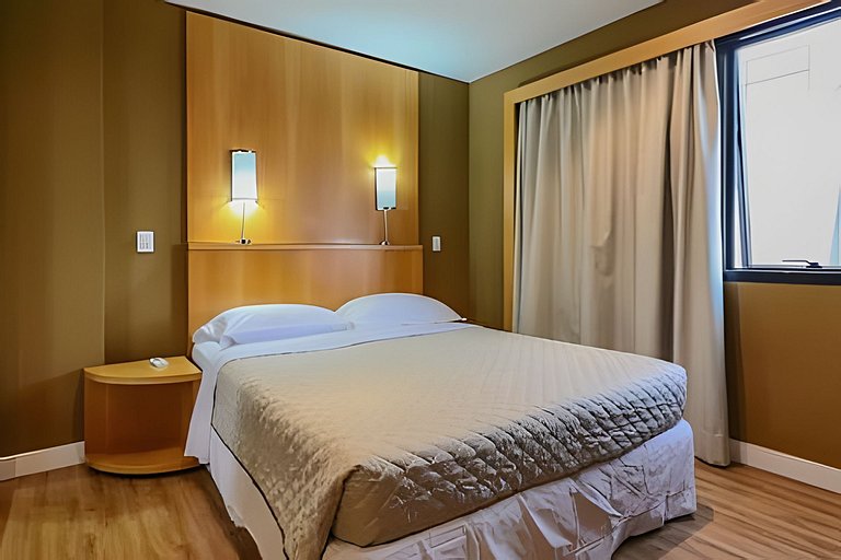 1707 Flat com duas suites com serviço de Hotel no Itaim Bibi
