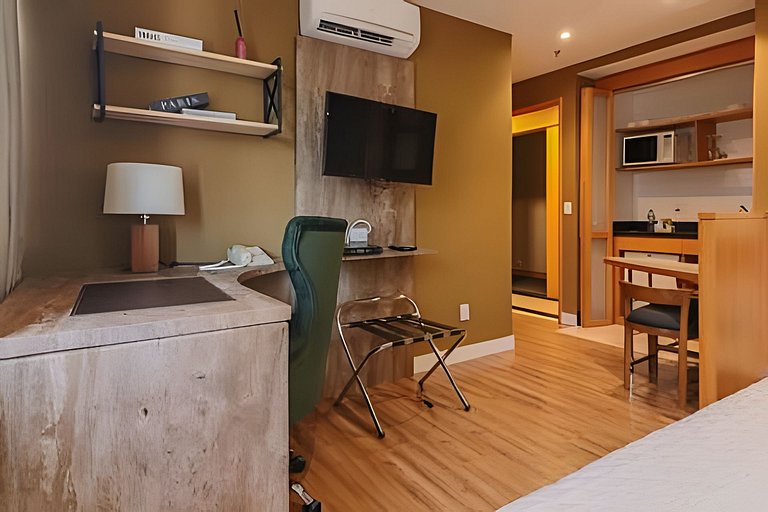1707 Flat com duas suites com serviço de Hotel no Itaim Bibi