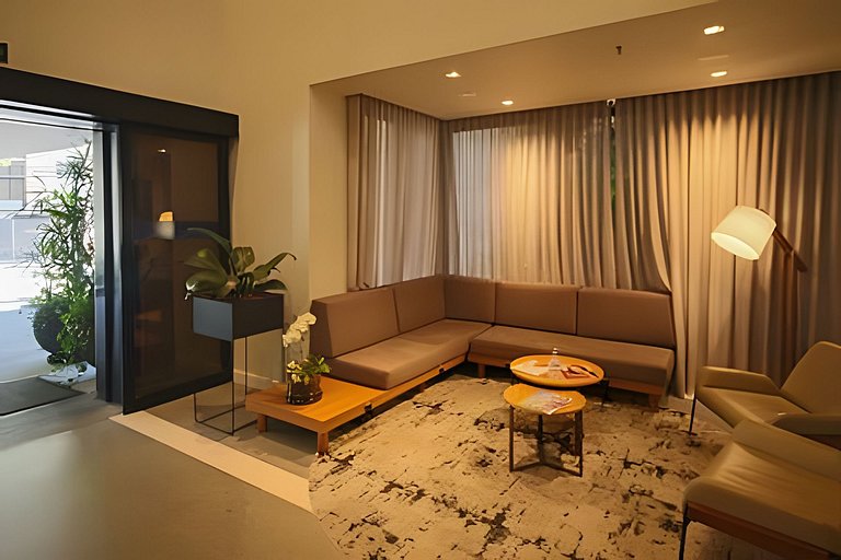 1707 Flat com duas suites com serviço de Hotel no Itaim Bibi
