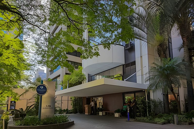 1707 Flat com duas suites com serviço de Hotel no Itaim Bibi