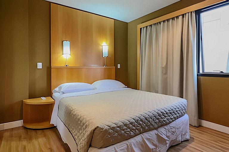 1707 Flat com duas suites com serviço de Hotel no Itaim Bibi