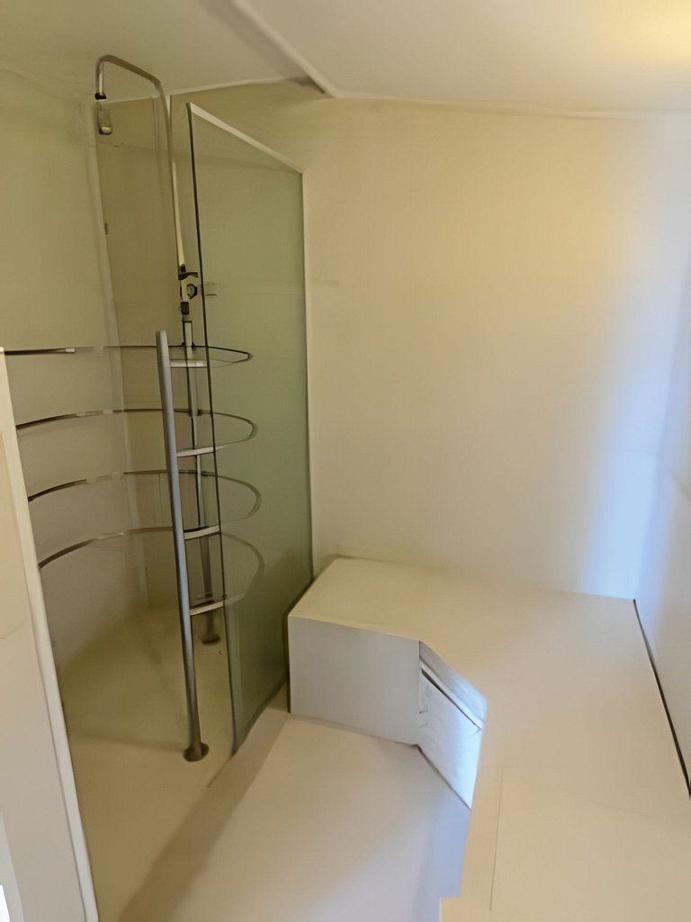 1707 Flat com duas suites com serviço de Hotel no Itaim Bibi