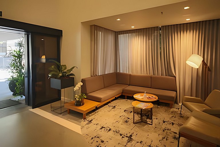 1707 Flat com duas suites com serviço de Hotel no Itaim Bibi