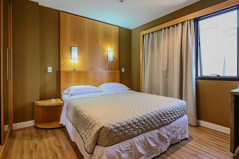 1707 Flat com duas suites com serviço de Hotel no Itaim Bibi