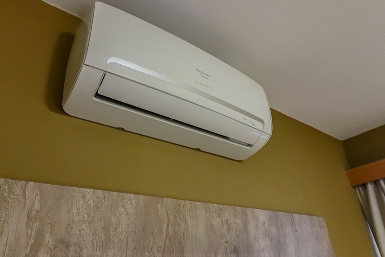 1707 Flat com duas suites com serviço de Hotel no Itaim Bibi