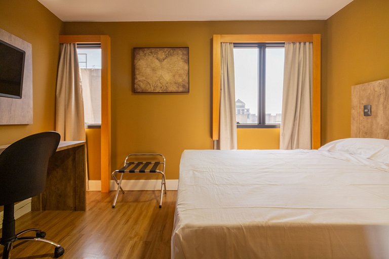 1707 Flat com duas suites com serviço de Hotel no Itaim Bibi